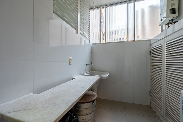 Fully equipped apt in Copacabana near beach