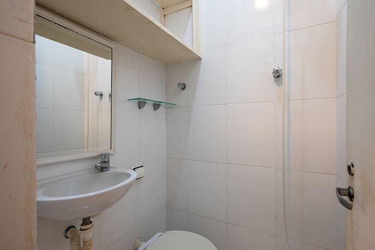 Fully equipped apt in Copacabana near beach