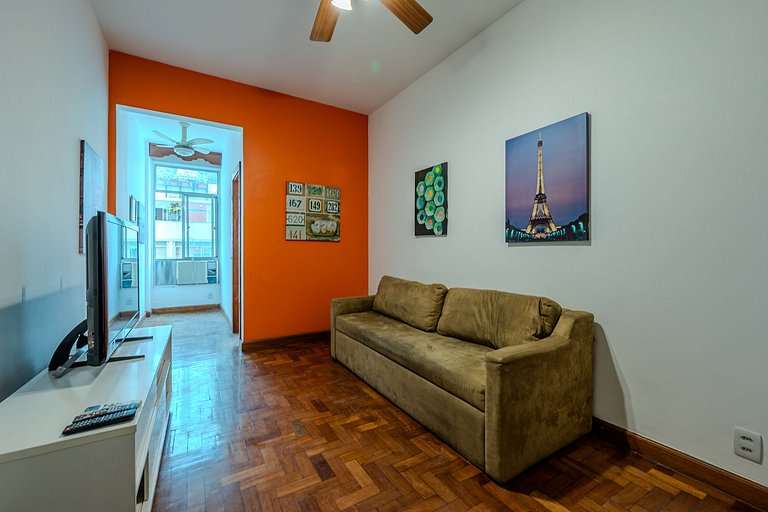 Bright and Cozy Apartment in Ipanema