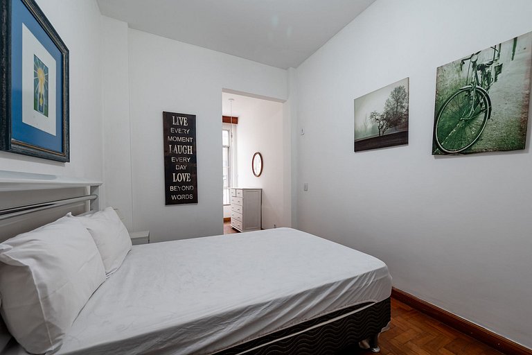 Bright and Cozy Apartment in Ipanema