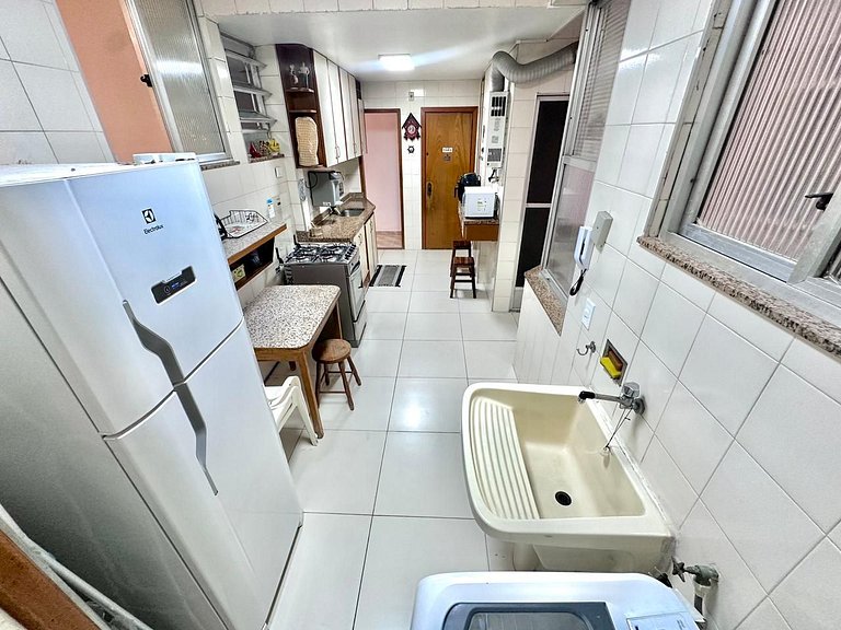 Fully furnished apartment near the beach, with a great locat