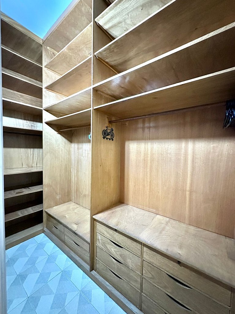 Fully equipped beachfront apt great location