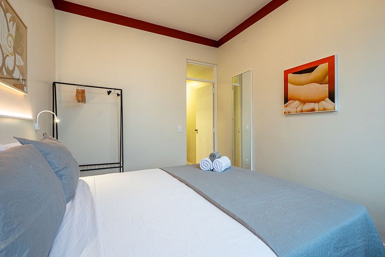 Apt in Copacabana near metro and beach