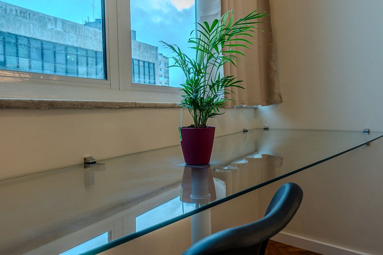 Apt in Copacabana near metro and beach