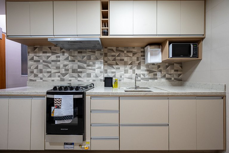 Apartamento na quadra da praia de Copacabana