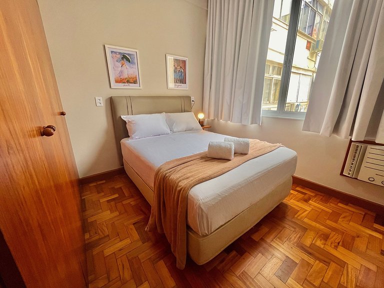 Apartment by Copacabana beach block