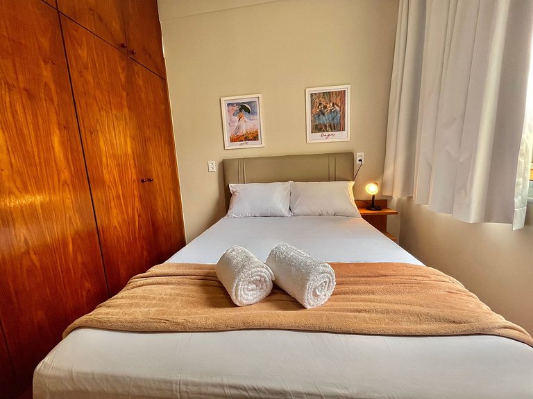 Apartamento na quadra da praia de Copacabana