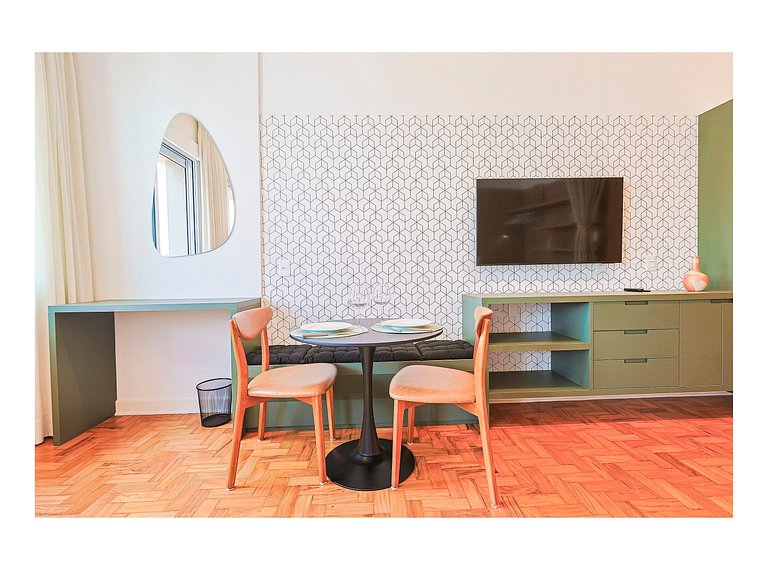 Studio moderno e iluminado no centro de São Paulo