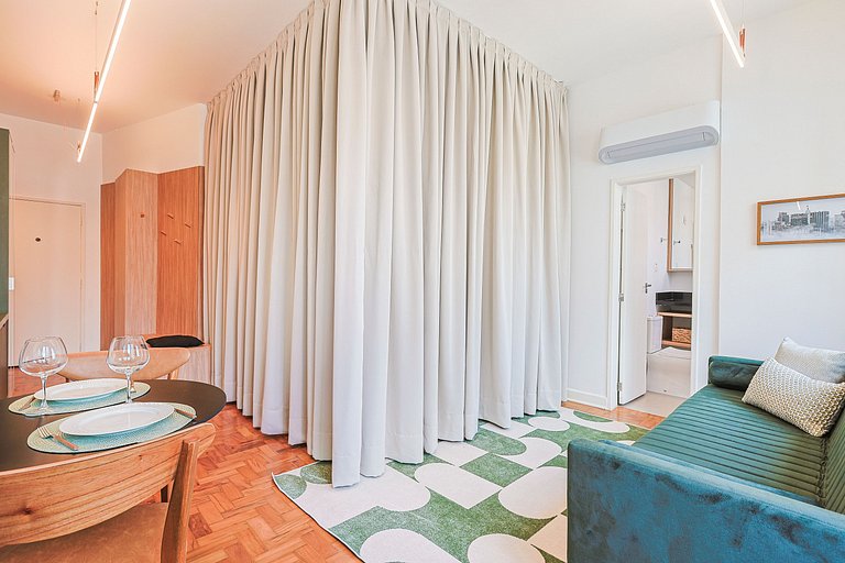 Modern and bright studio in downtown São Paulo