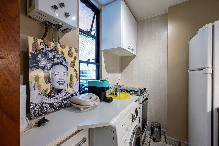 Apartamento cerca de la playa con piscina, gimnasio y plaza