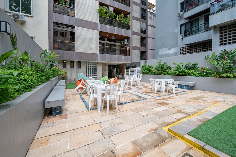 Flat perto da praia com piscina, academia, sauna e vaga no A