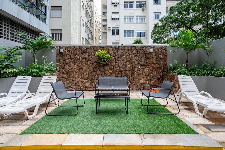 Flat perto da praia com piscina, academia, sauna e vaga no A