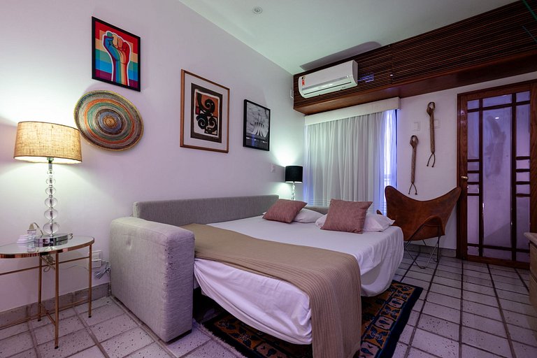 Apartamento cerca de la playa con piscina, gimnasio y plaza