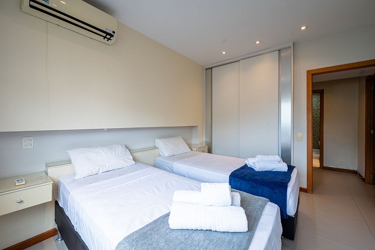 3 quartos na quadra da praia de Copacabana