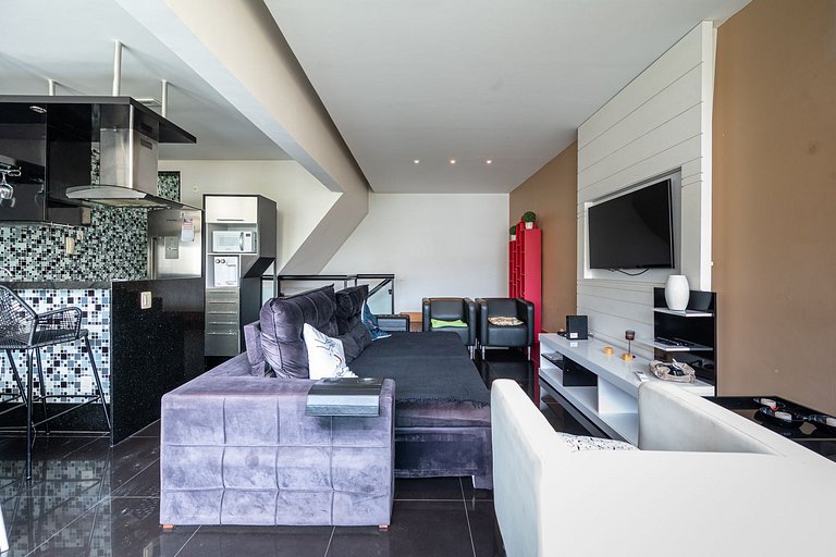 Spacious apartment on the beach block