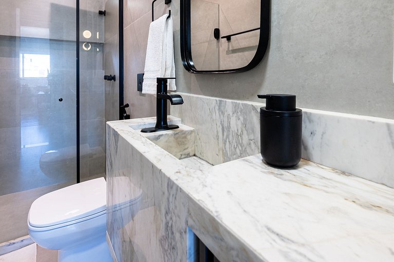 Apartment in Ipanema - close to the beach, shops, and metro