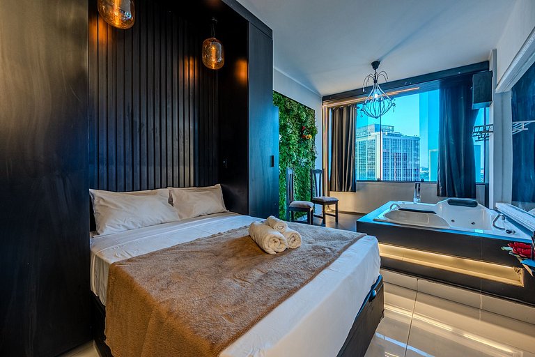 Jacuzzi privativa com vista para a Lapa e self check-in