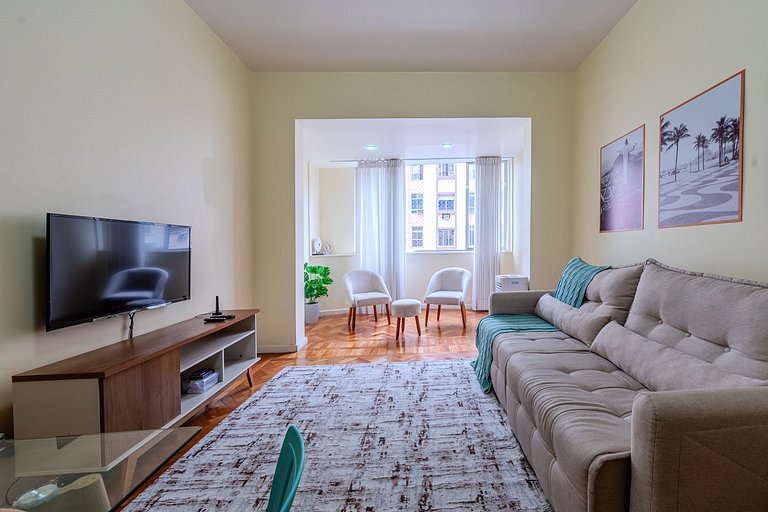 2-bedroom apartment in Copacabana, 200 meters from the beach