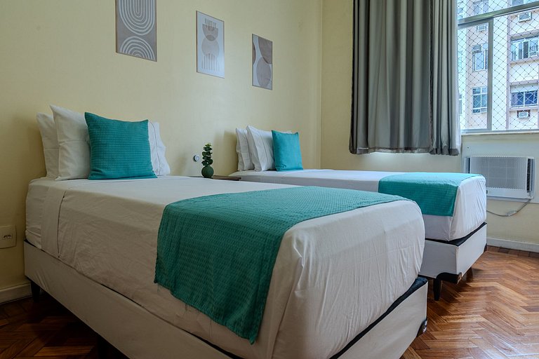 Apt em Copacabana, 200m da praia, próximo ao metrô