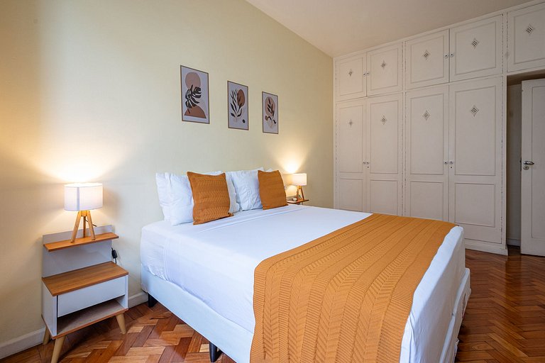 2-bedroom apartment in Copacabana, 200 meters from the beach