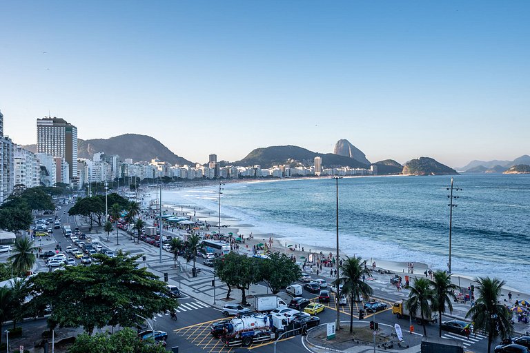 Oceanfront | Stunning View of Sugarloaf Mountain