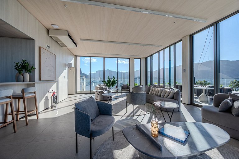 Estudio moderno con piscina, gimnasio,terraza en la azotea