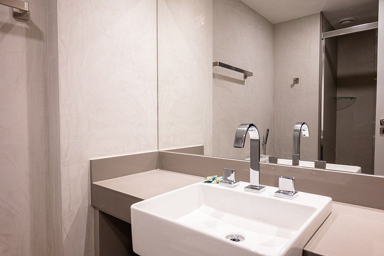 Studio Moderno | Piscina, Academia e Rooftop
