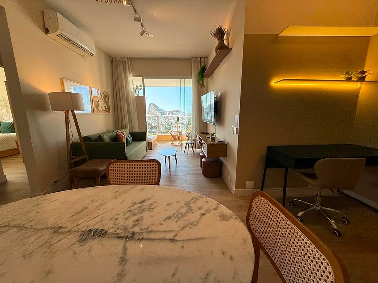 Apartamento Moderno com Vista no Coração do Leblon