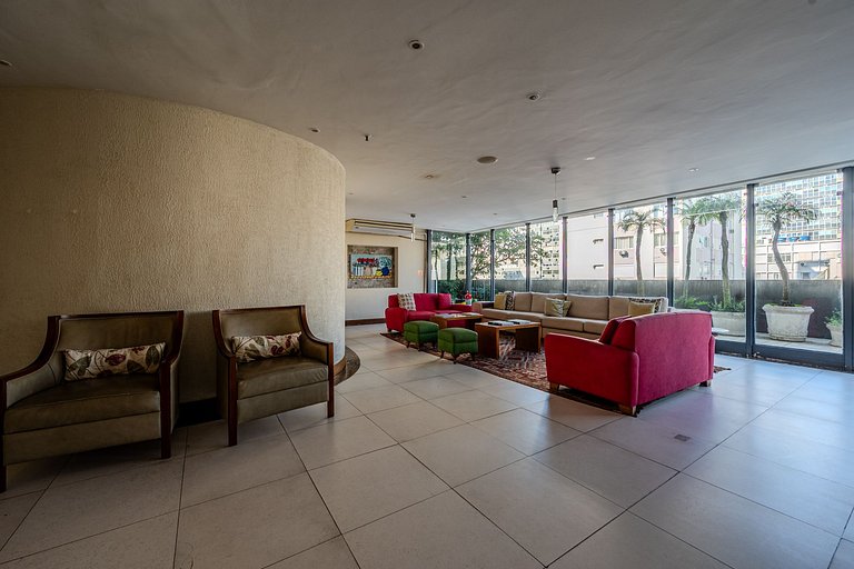 Apartamento no Leblon com piscina, garagem, vista para o mar