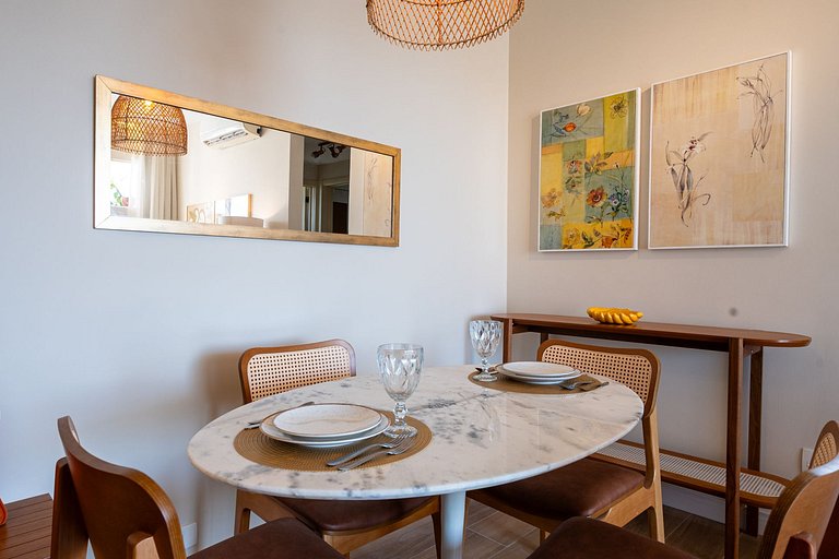 Apartamento no Leblon com piscina, garagem, vista para o mar