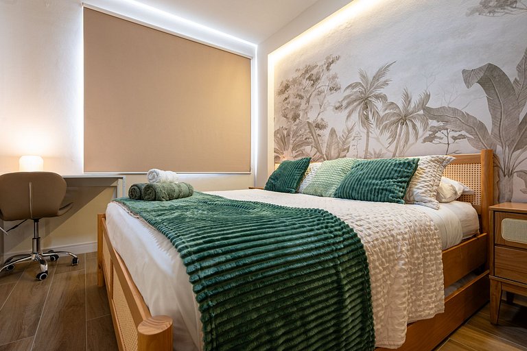 Apartment in Leblon with pool, parking, sea view and lagoon