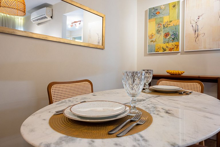 Flat no Leblon com piscina, garagem, vista mar e lagoa