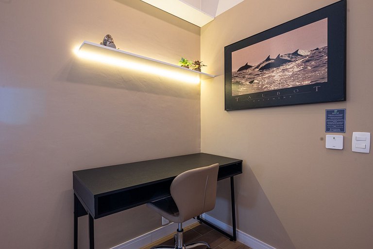 Apartamento no Leblon com piscina, garagem, vista para o mar
