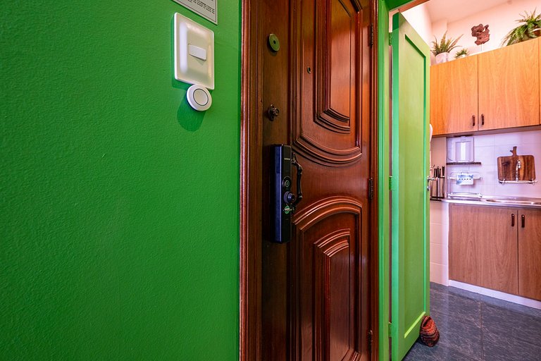 Apt completo com 3 quartos entre Copa e Ipanema