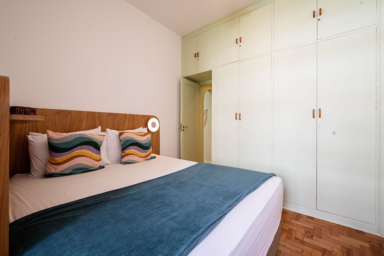 Apt completo com 3 quartos entre Copa e Ipanema