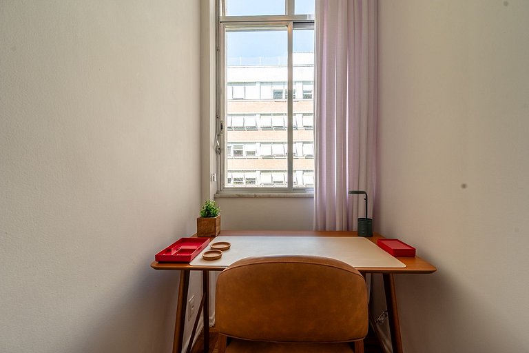 Apt completo com 3 quartos entre Copa e Ipanema