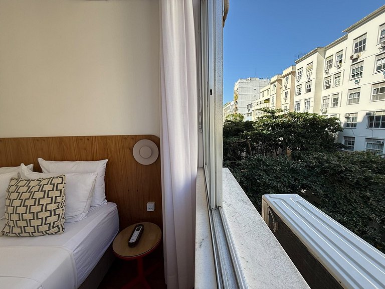 Apt completo com 3 quartos entre Copa e Ipanema