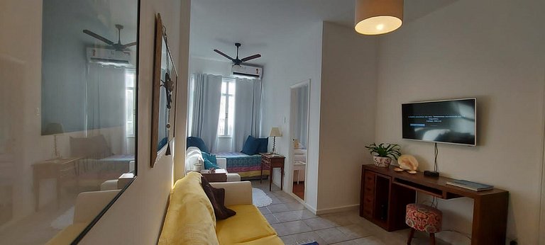 Apartamento aconchegante, no coração de Ipanema.