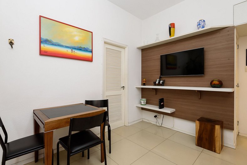 Charmoso apartamento na praia de Ipanema