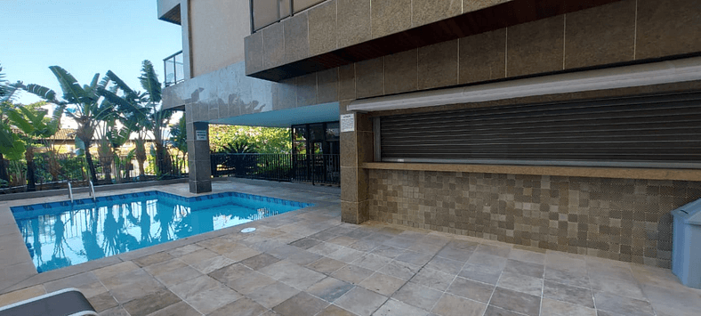 Flat Leblon com varanda, piscina, sauna e garagem