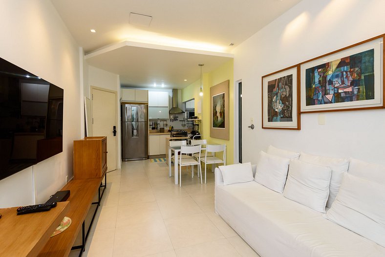 Luxury Flat 500m to Copacabana and Ipanema Beaches and Subwa